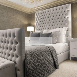 Hermes Chesterfield Upholstered Bed